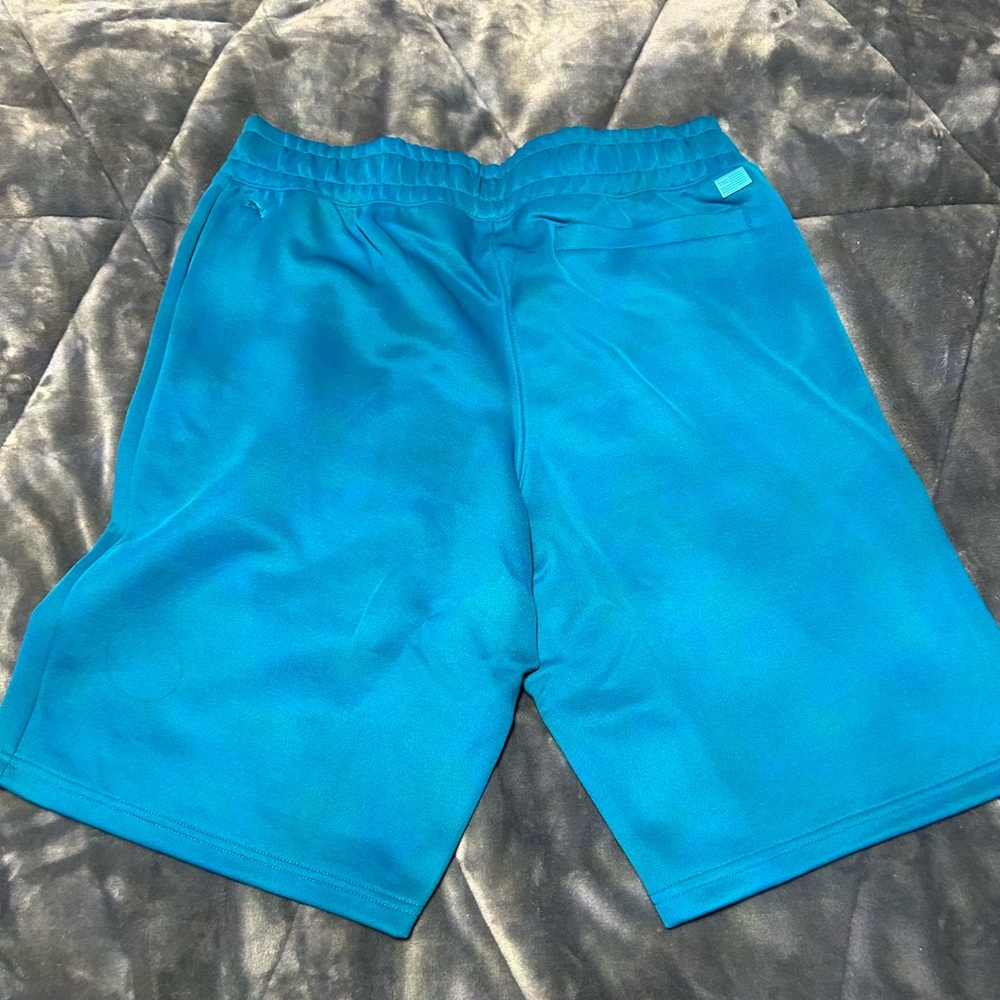 Puma shorts - Picture 3 of 9